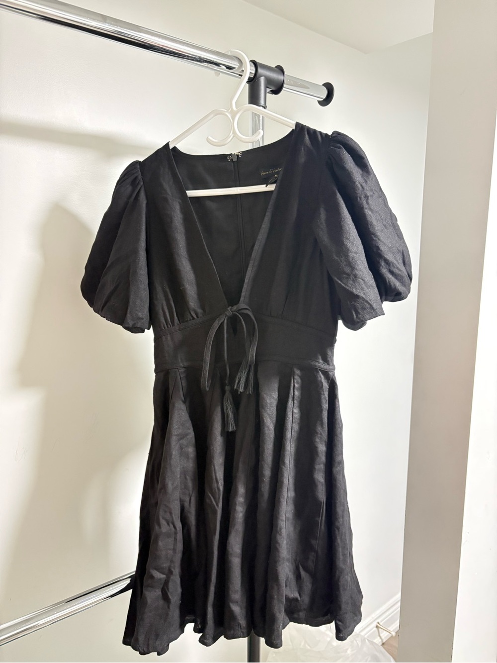 House of Harlow 1960 Black V-Neck Puff-Sleeve Mini Dress